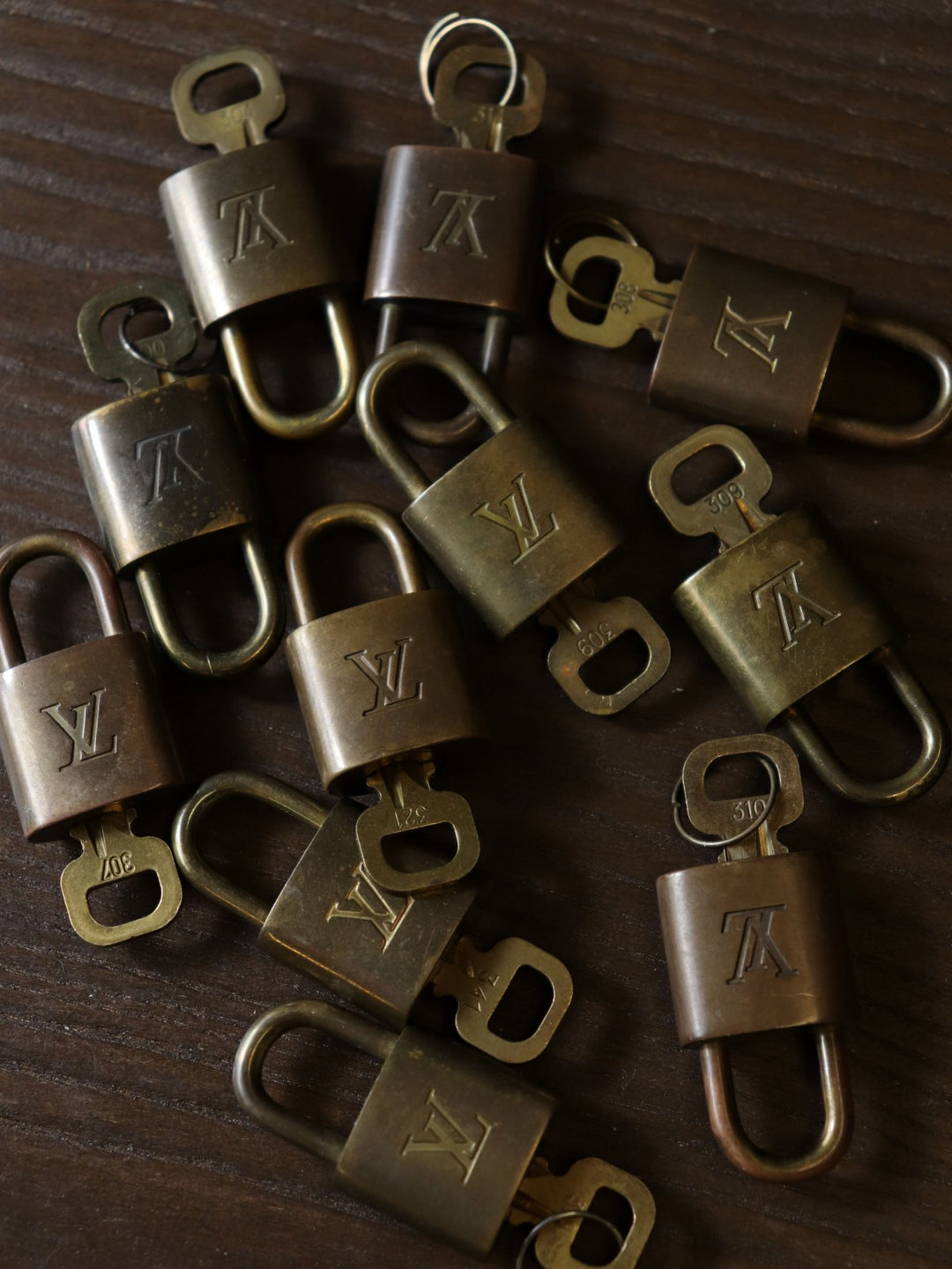 LOUIS VUITTON ルイ ヴィトン ヴィンテージ パドロック (燻)