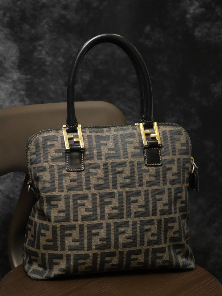 FENDI フェンディ ズッカ ハンドバッグ ナイロン ブラウン