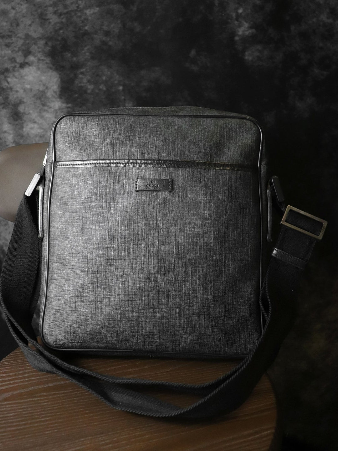 GUCCI グッチ 162907 GGスプリーム ショルダーバッグ ブラック
