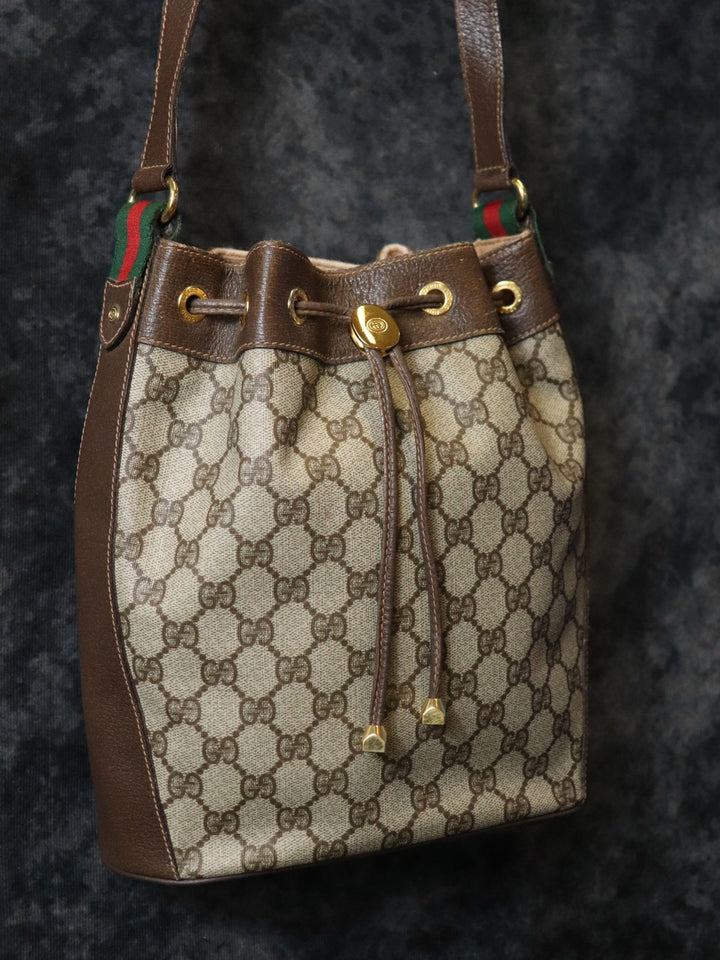 GUCCI グッチ ショルダーバッグ 巾着型 GGスプリーム レザー ブラウン オールド ヴィンテージ