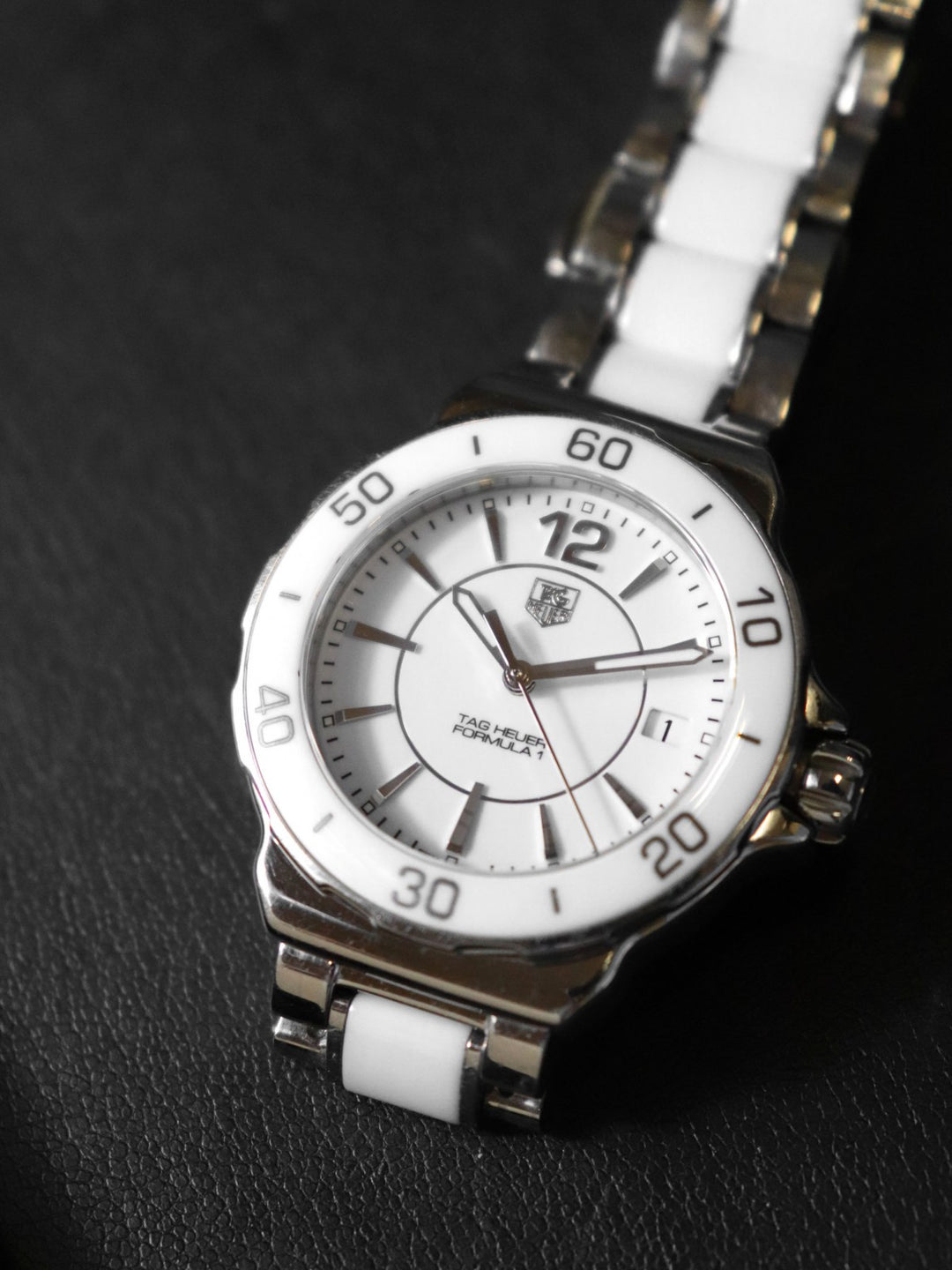 TAG HEUER タグホイヤー フォーミュラ1 WAH1211.BA0861 腕時計 QZ ホワイト