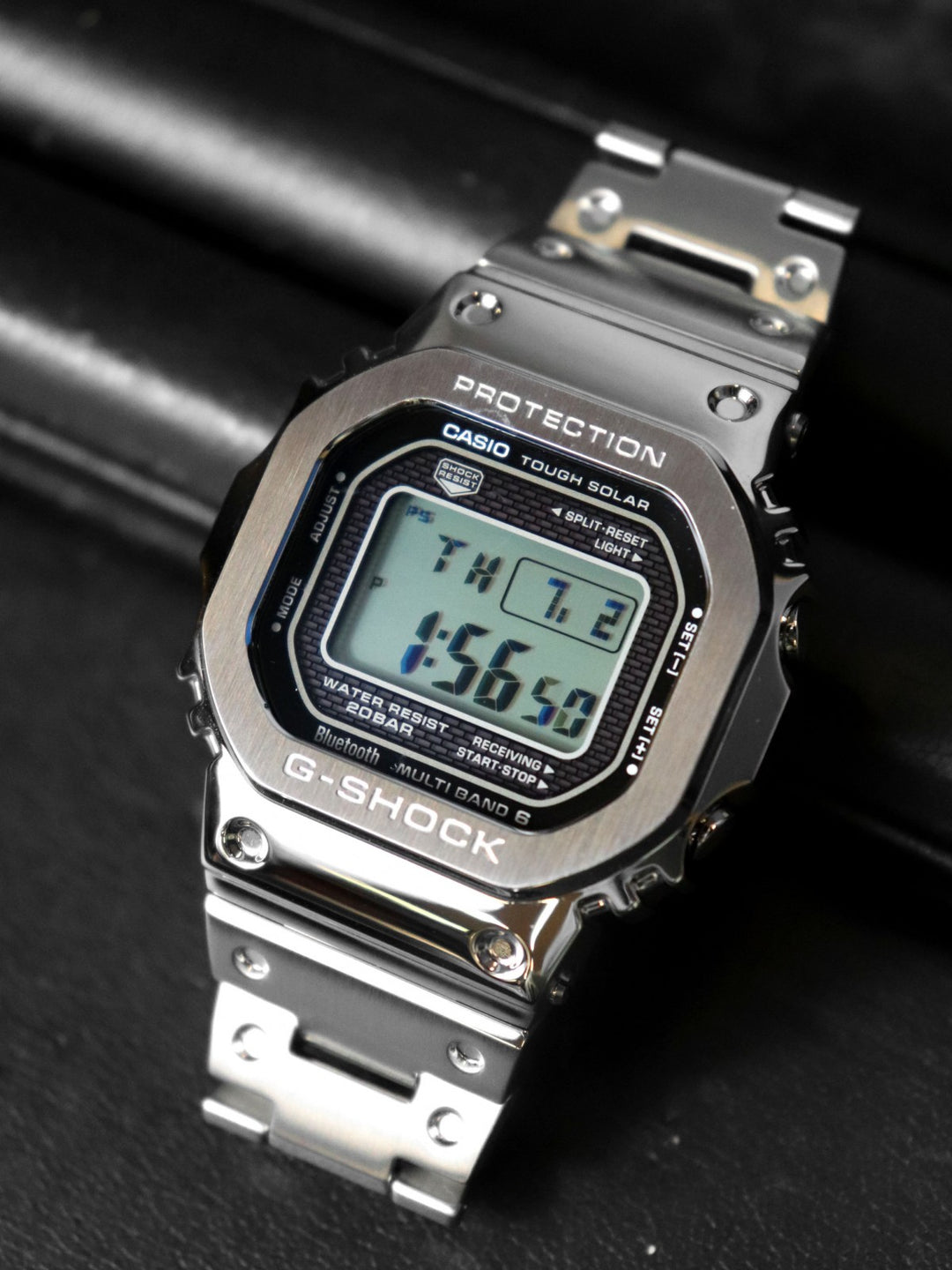 美品 CASIO カシオ G-SHOCK GショックGMW-B5000D-1JF フルメタル 腕時計 ソーラー電波 デジタル シルバー