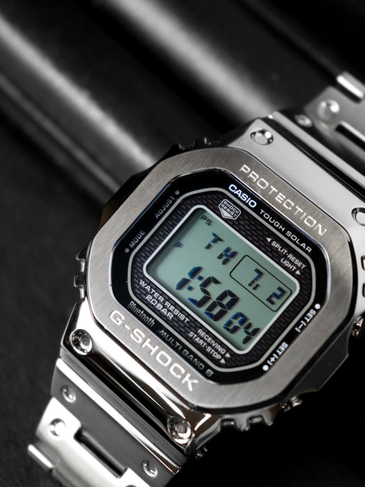 美品 CASIO カシオ G-SHOCK GショックGMW-B5000D-1JF フルメタル 腕時計 ソーラー電波 デジタル シルバー