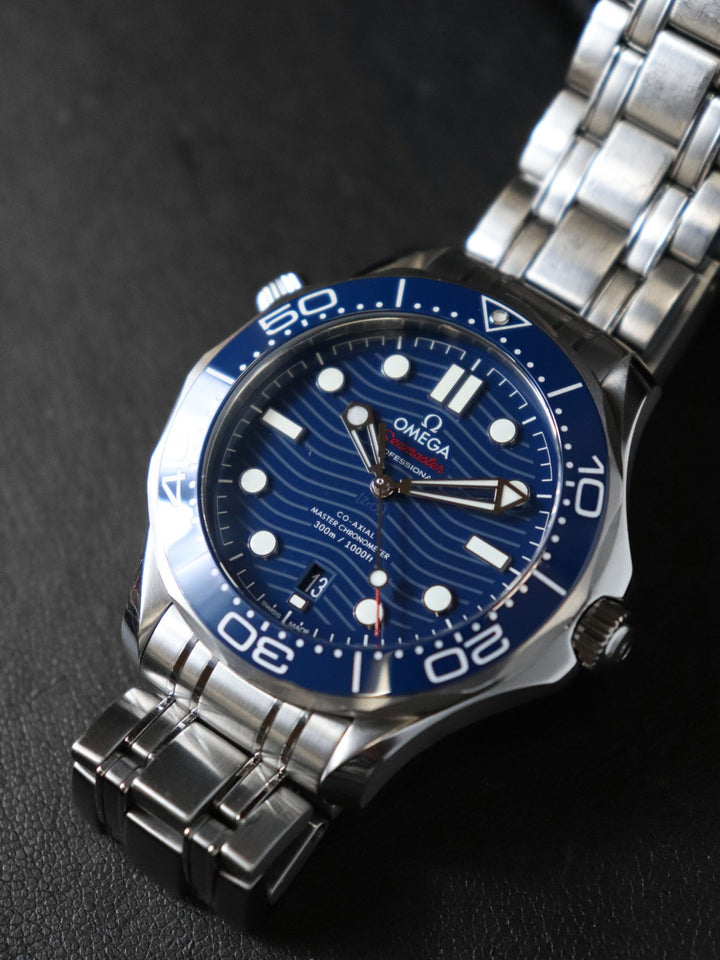 美品 OMEGA オメガ シーマスター ダイバー 300M 210.30.42.20.03.001 腕時計 自動巻き ブルー