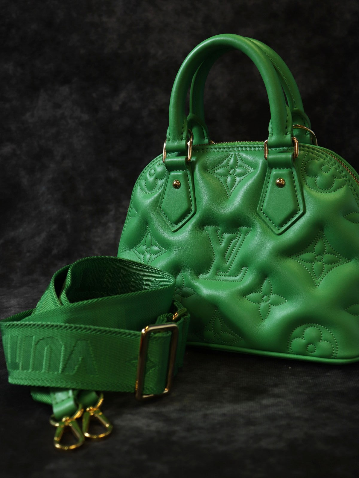 LOUIS VUITTON ルイ・ヴィトン アルマ・ソフトBB M21918 ハンドバッグ