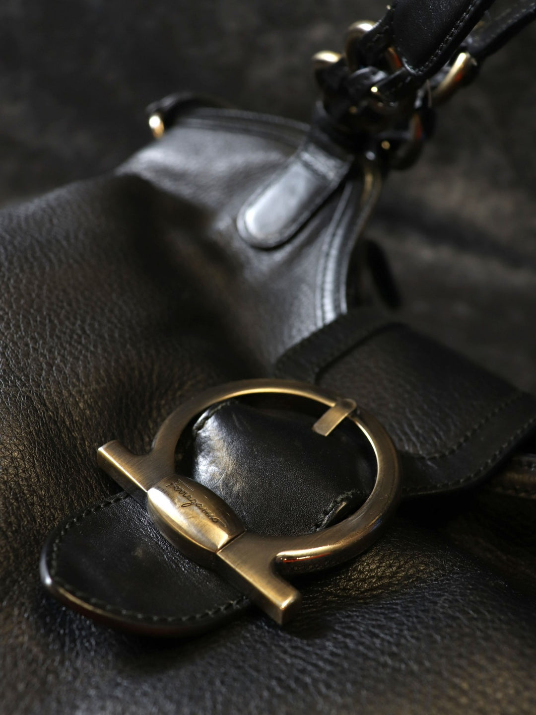 Salvatore Ferragamo フェラガモ ガンチーニ トートバッグ ショルダーバッグ 2way レザー ブラック ヴィンテージ
