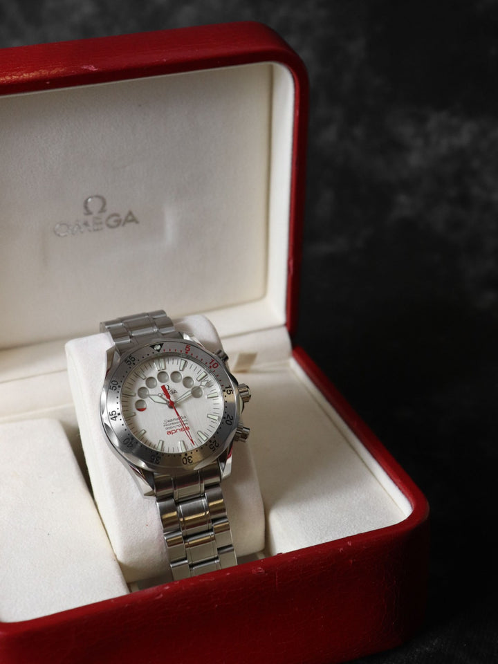 OMEGA オメガ 2595.30 シーマスター アプネア マイヨール クロノグラフ 腕時計 自動巻き ホワイト