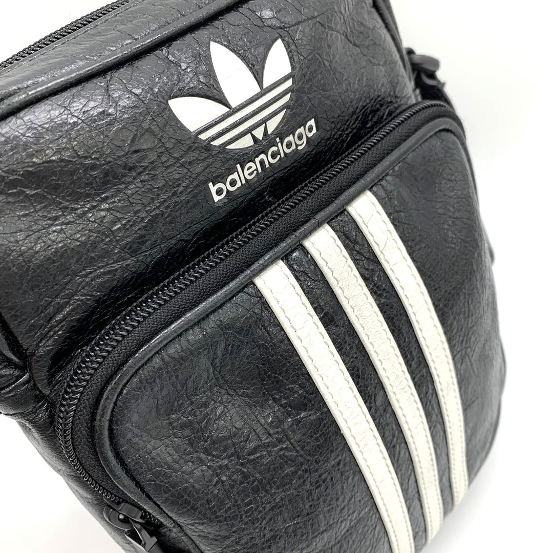 BALENCIAGA x adidas コラボ バレンシアガ アディダス スモール メッセンジャーバッグ クロスボディ ショルダーバッグ ブラック 721850