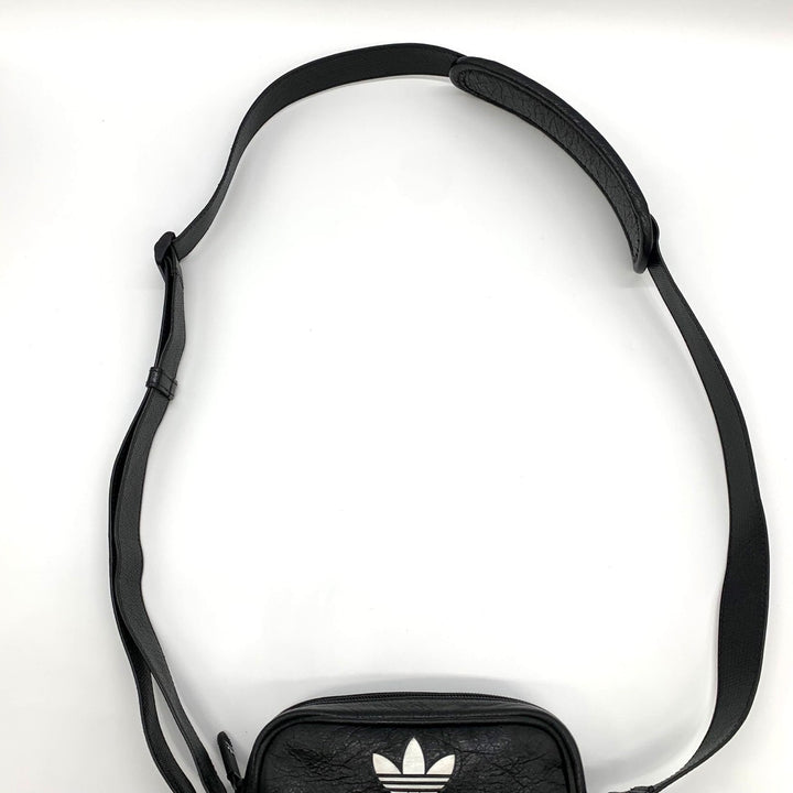 BALENCIAGA x adidas コラボ バレンシアガ アディダス スモール メッセンジャーバッグ クロスボディ ショルダーバッグ ブラック 721850