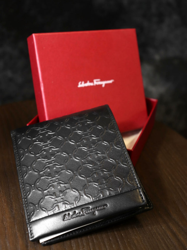 Salvatore Ferragamo フェラガモ ガンチーニ 二つ折り財布 レザー ブラック