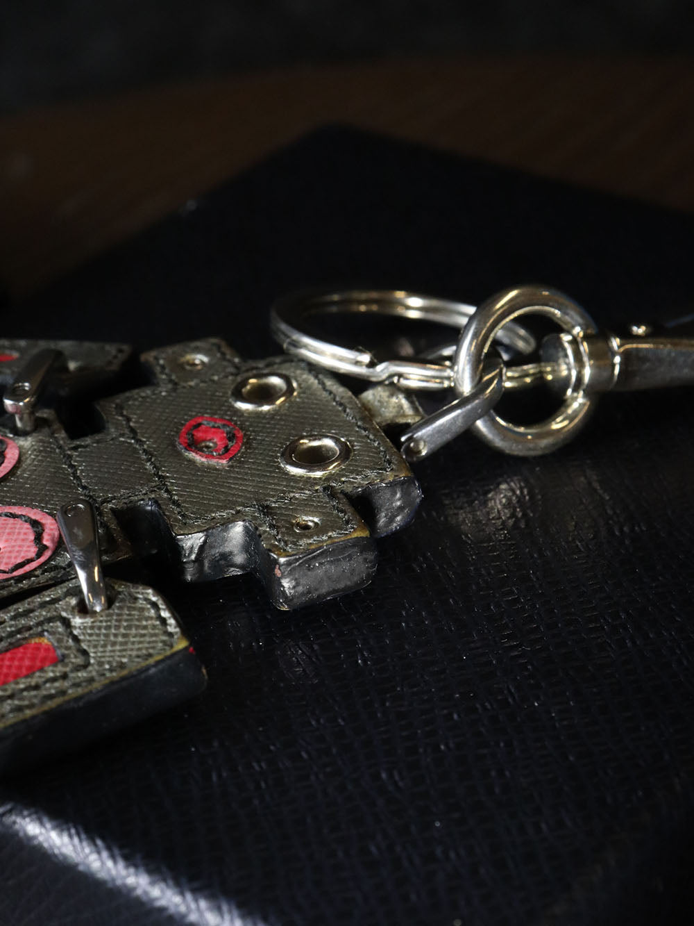 PRADA プラダ ロボット キーホルダー チャーム キーリング レザー シルバー メンズ レディース