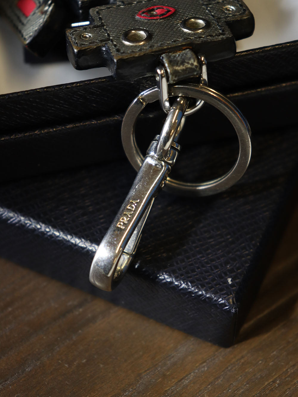 PRADA プラダ ロボット キーホルダー チャーム キーリング レザー シルバー メンズ レディース