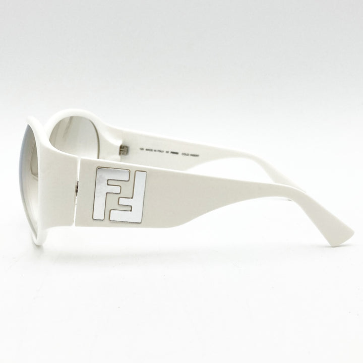 FENDI フェンディ FS457 105 63 □ 14 125 サングラス グラデーションレンズ ホワイト FFロゴ 箱付き