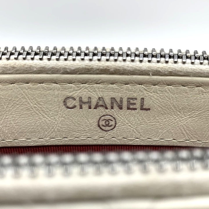 CHANEL シャネル ガブリエル フォンホルダー スマホ入れ 25番台 チェーンウォレット ミニ チェーンショルダーバッグ レザー ホワイト/ブラック 白/黒 バイカラー