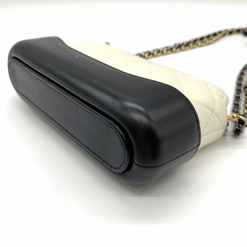 CHANEL シャネル ガブリエル フォンホルダー スマホ入れ 25番台 チェーンウォレット ミニ チェーンショルダーバッグ レザー ホワイト/ブラック 白/黒 バイカラー