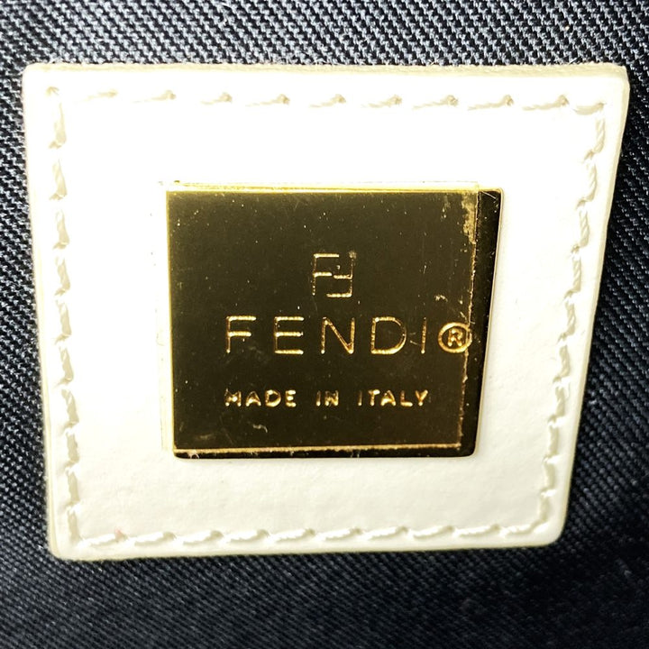 【美品】FENDI フェンディ 2321 26814 斜め掛け 肩掛け チェーンショルダーバッグ 薄型ミニバッグ ハーフムーン ブラック/ホワイト 黒/白 レザー