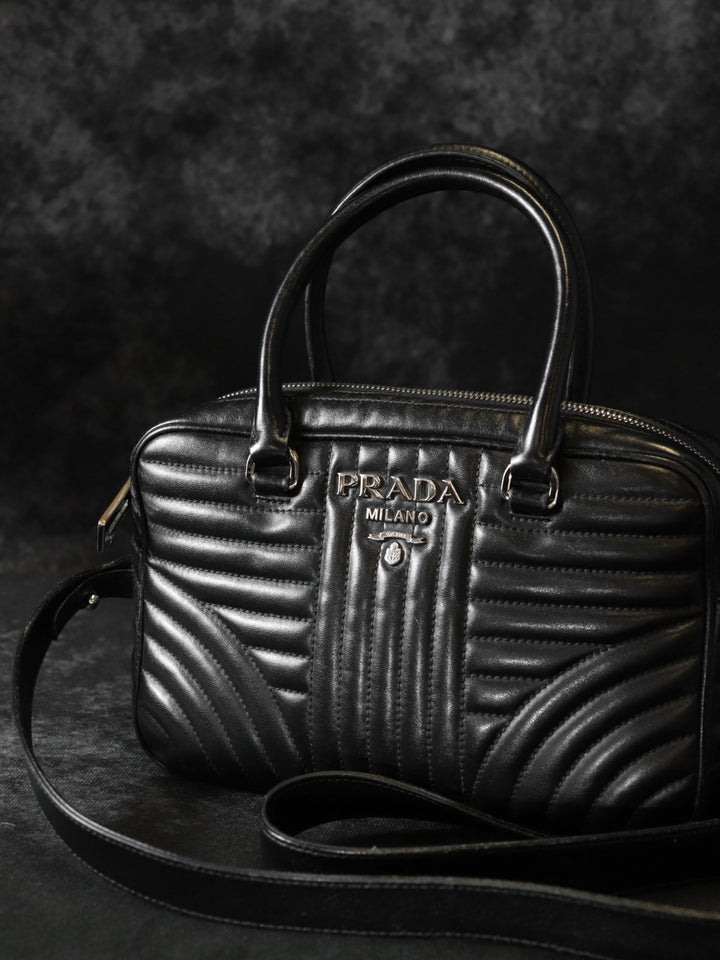PRADA プラダ ダイアグラム ハンドバッグ ショルダーバッグ 2way 斜め掛け レザー ブラック 黒 ブランド