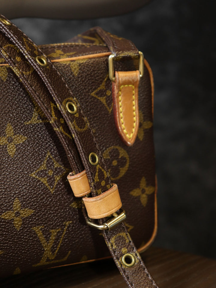 【ベタ無し】LOUIS VUITTON ルイ・ヴィトン M51828 マルリー バンドリエール ショルダーバッグ ブラウン モノグラムキャンバス PVC