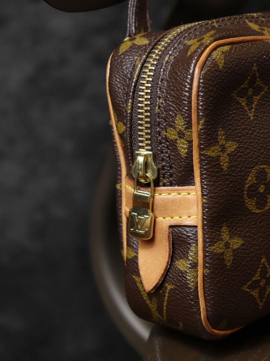 【ベタ無し】LOUIS VUITTON ルイ・ヴィトン M51828 マルリー バンドリエール ショルダーバッグ ブラウン モノグラムキャンバス PVC