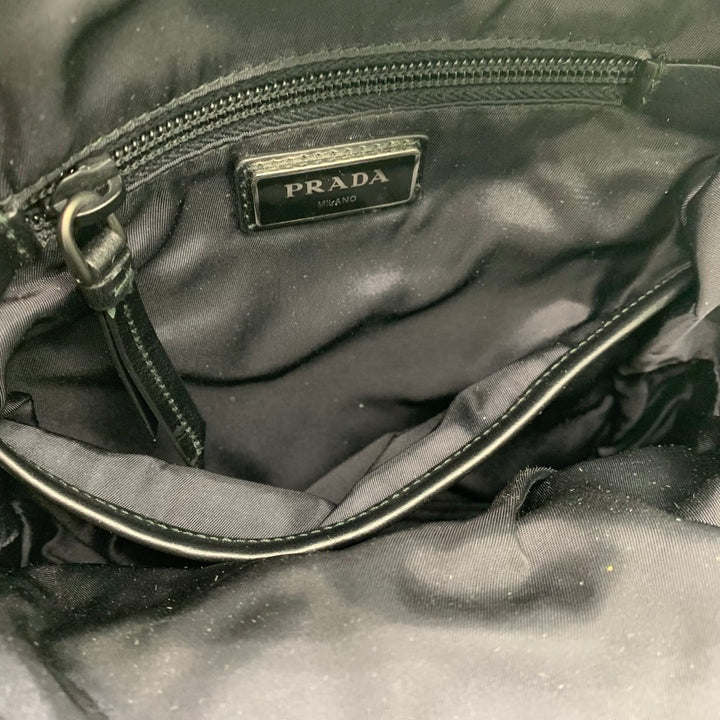 PRADA プラダ ボディバッグ ナイロン グリーン 蛍光色