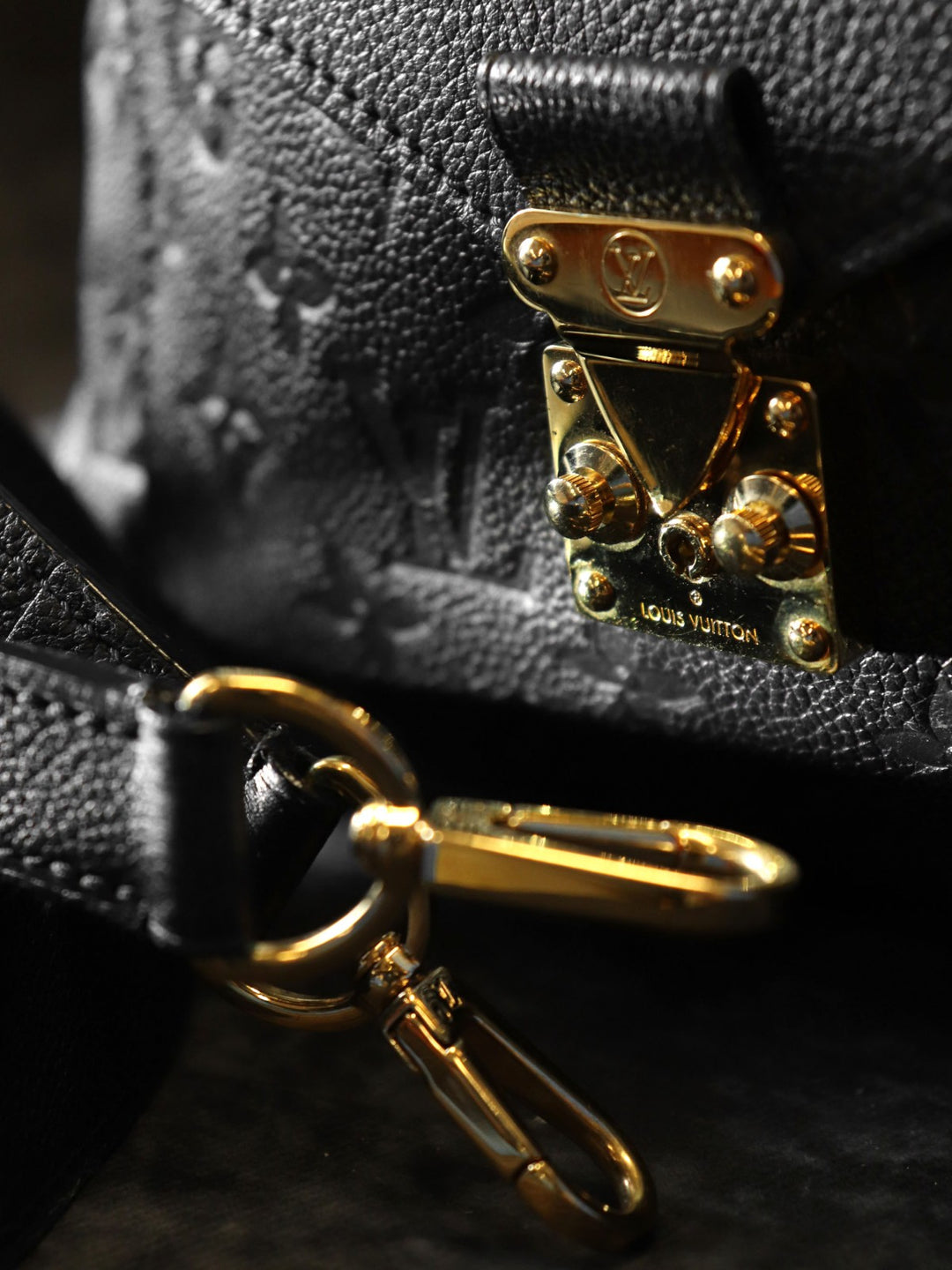 LOUIS VUITTON ルイ・ヴィトン M40808 アンプラントメティス ハンドバッグ ブラック モノグラムアンプラント