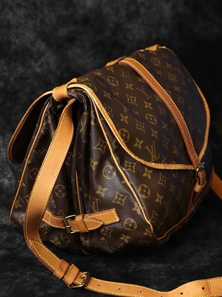 LOUIS VUITTON ルイ・ヴィトン M42256 ソミュール30 ショルダーバッグ ブラウン モノグラムキャンバス/レザー