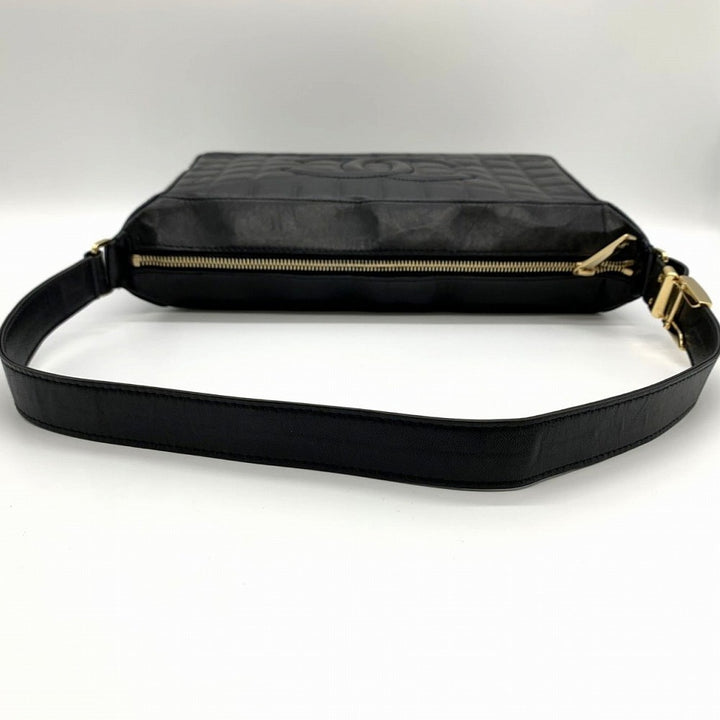 CHANEL シャネル チョコバー 薄型ショルダーバッグ ワンショルダー ココマーク ラムスキン ブラック 黒 ゴールド金具