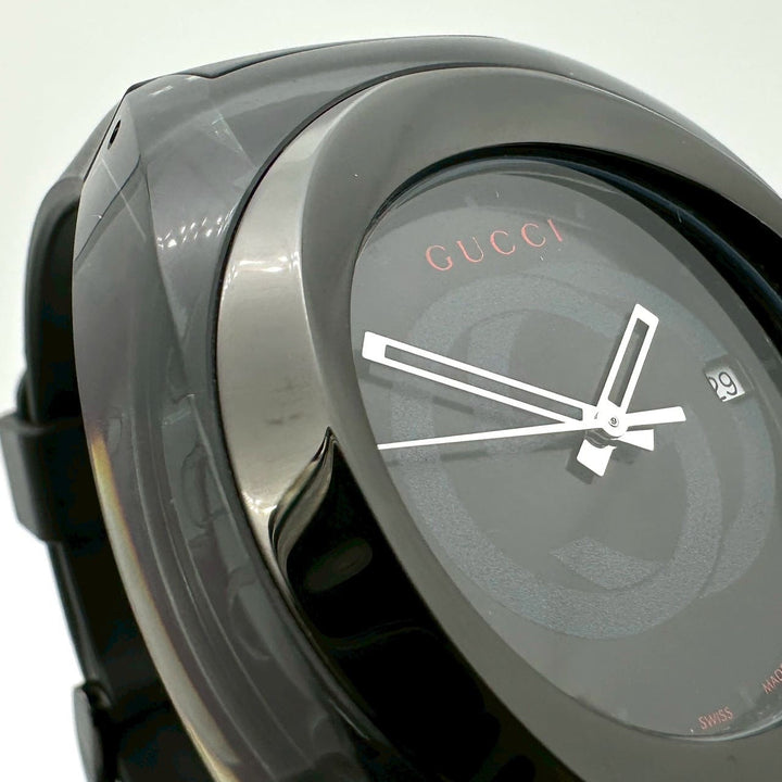 電池交換済 GUCCI グッチ シンク デイト 137.1 YA137107A シェリー 腕時計 クォーツ ラバー ブラック