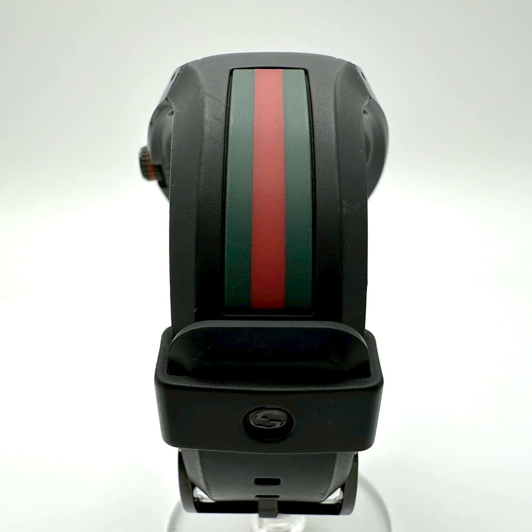 電池交換済 GUCCI グッチ シンク デイト 137.1 YA137107A シェリー 腕時計 クォーツ ラバー ブラック