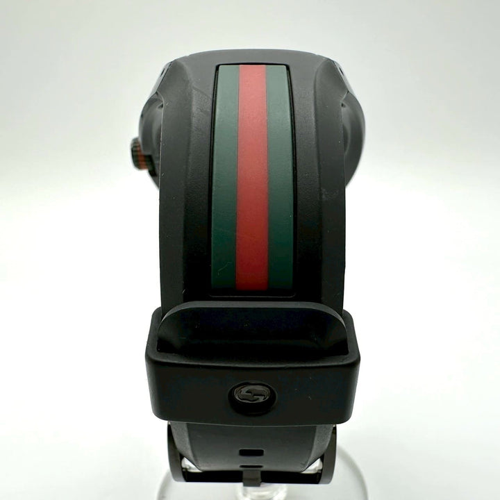 電池交換済 GUCCI グッチ シンク デイト 137.1 YA137107A シェリー 腕時計 クォーツ ラバー ブラック