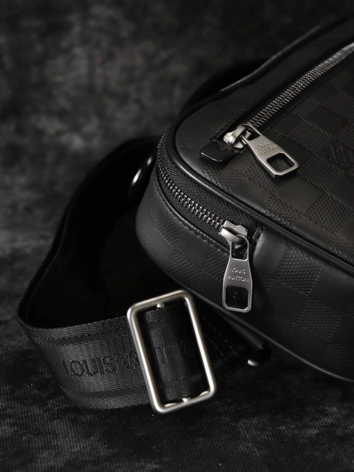 LOUIS VUITTON ルイ・ヴィトン アンブレール N41288 ボディバッグ レザー ダミエアンフィニ ブラック