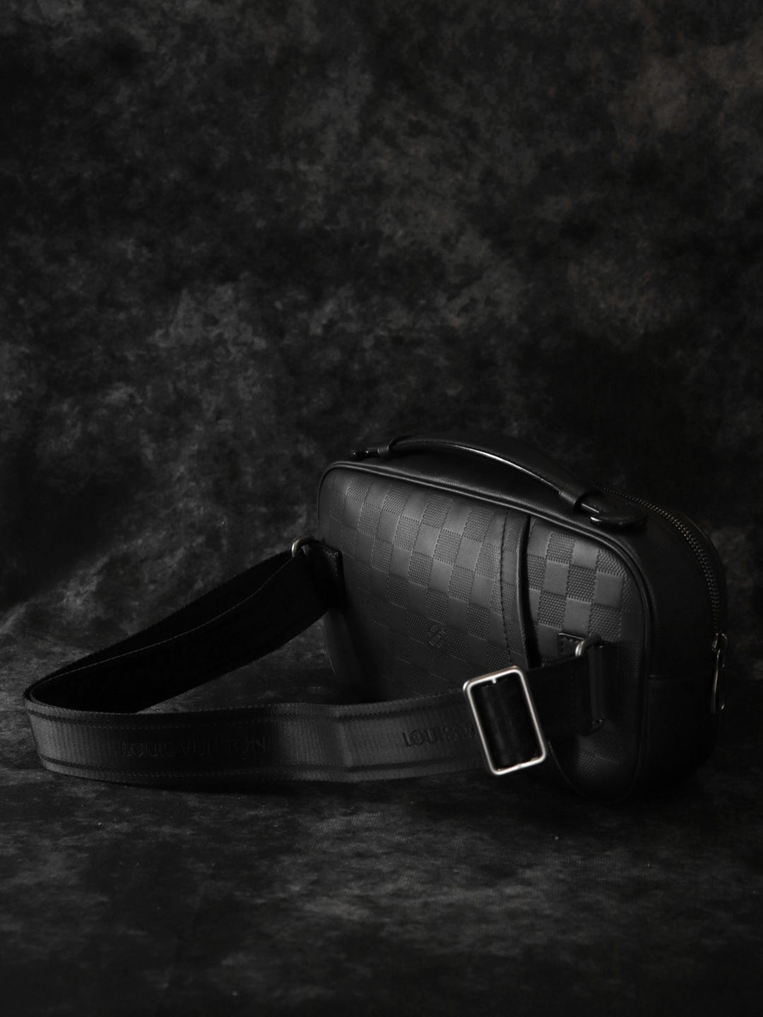 LOUIS VUITTON ルイ・ヴィトン アンブレール N41288 ボディバッグ レザー ダミエアンフィニ ブラック