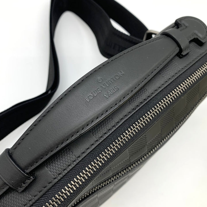 LOUIS VUITTON ルイ・ヴィトン アンブレール N41288 ボディバッグ レザー ダミエアンフィニ ブラック