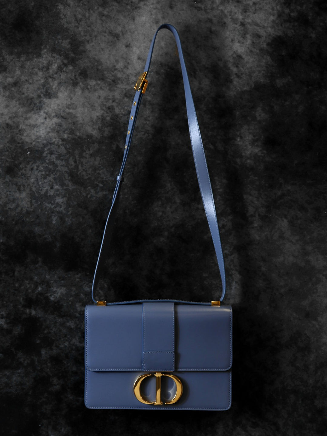Dior クリスチャンディオール 30モンテーニュ 斜め掛けショルダーバッグ ブルー 青 レザー