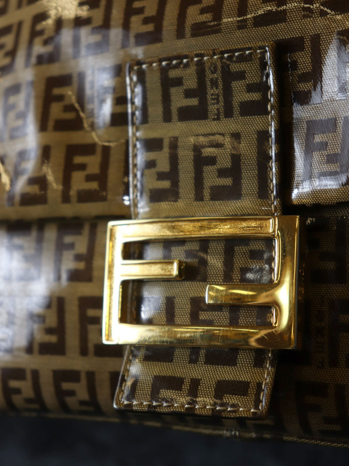FENDI フェンディ マンマバゲット ショルダーバッグ ブラウン 茶 ビニール/レザー ズッキーノ 総柄