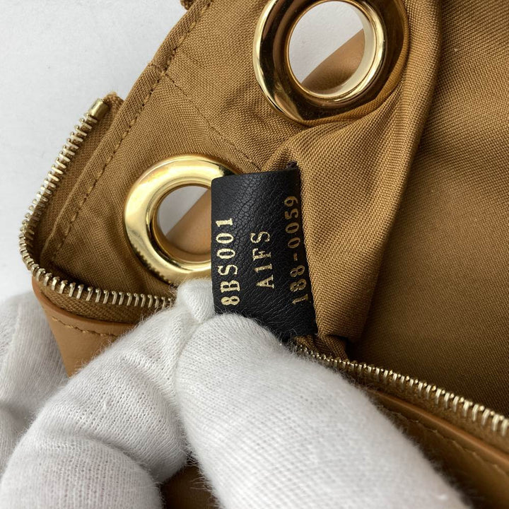 FENDI フェンディ トリプレット 8BS001A1FS ３連ポーチ レザー クラッチバッグ フラワー ホワイト/レッド/ブラウン