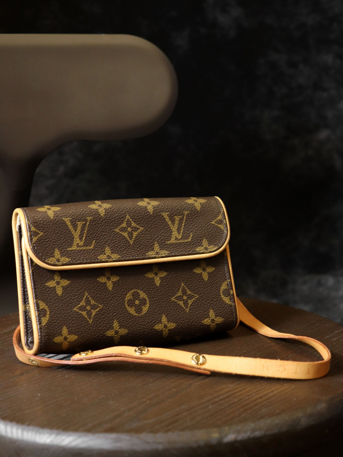 LOUIS VUITTON ポシェット・フロランティーヌ（値下げ交渉可） LOUIS VUITTON ポシェット・フロランティーヌ（値下げ交渉可） LOUIS
