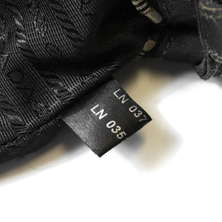 PRADA プラダ フラワー刺繍 ショルダーバッグ 薄型 サコッシュ ナイロン/パイソン ブラック