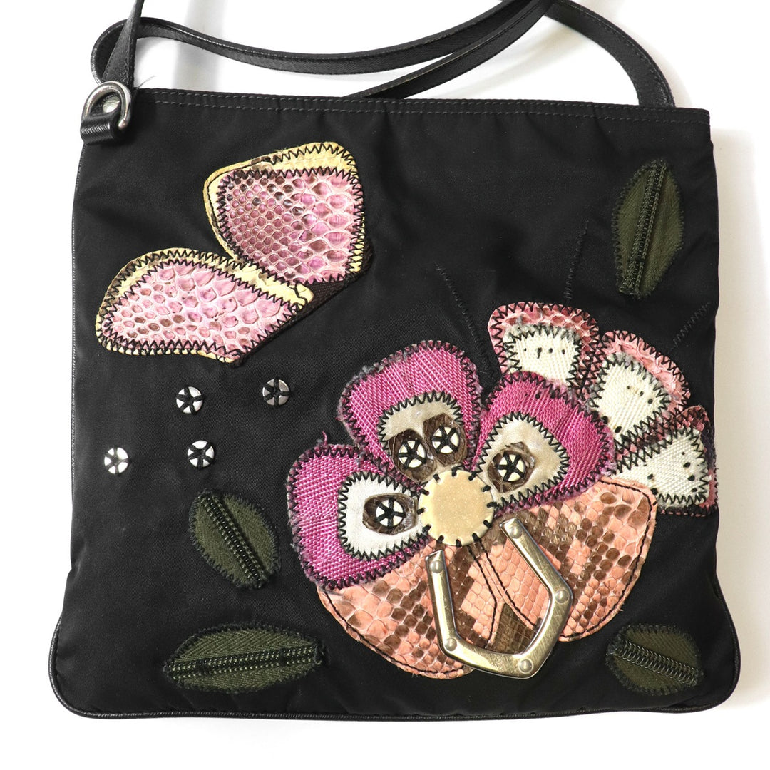 PRADA プラダ フラワー刺繍 ショルダーバッグ 薄型 サコッシュ ナイロン/パイソン ブラック