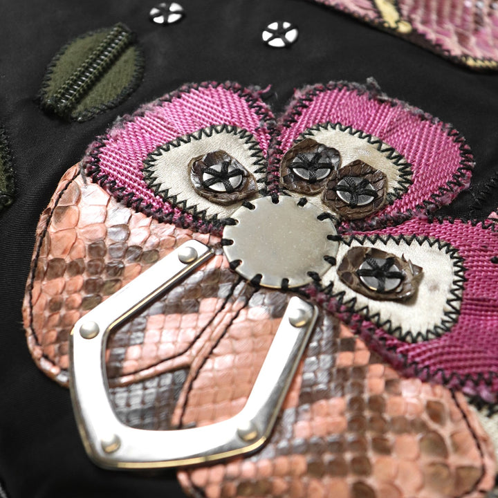 PRADA プラダ フラワー刺繍 ショルダーバッグ 薄型 サコッシュ ナイロン/パイソン ブラック