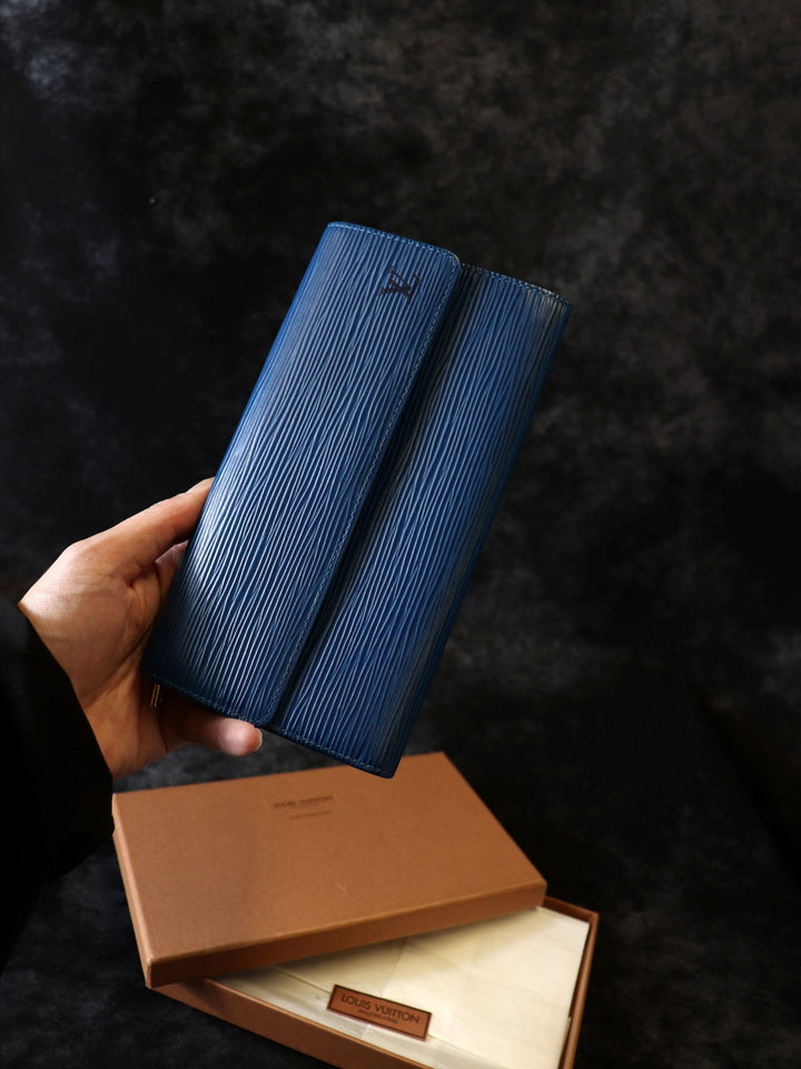 LOUIS VUITTON ルイ・ヴィトン ポルトフォイユサラ 長財布 エピレザー ブルー 青 M63572