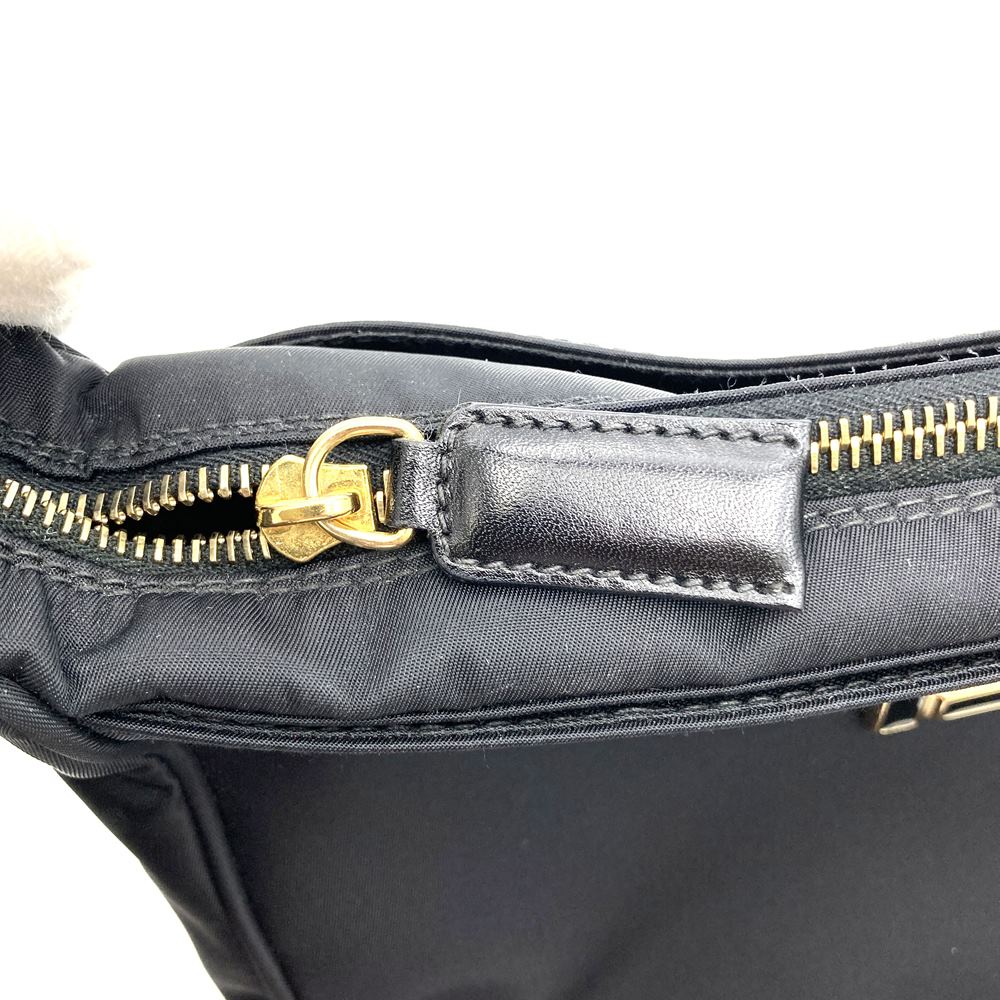 FENDI フェンディ 06 11 15328 982 ショルダーバッグ 肩掛け FFロゴ ナイロン/レザー ブラック 黒