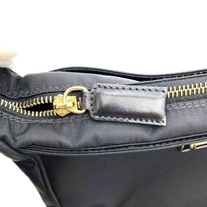 FENDI フェンディ 06 11 15328 982 ショルダーバッグ 肩掛け FFロゴ ナイロン/レザー ブラック 黒