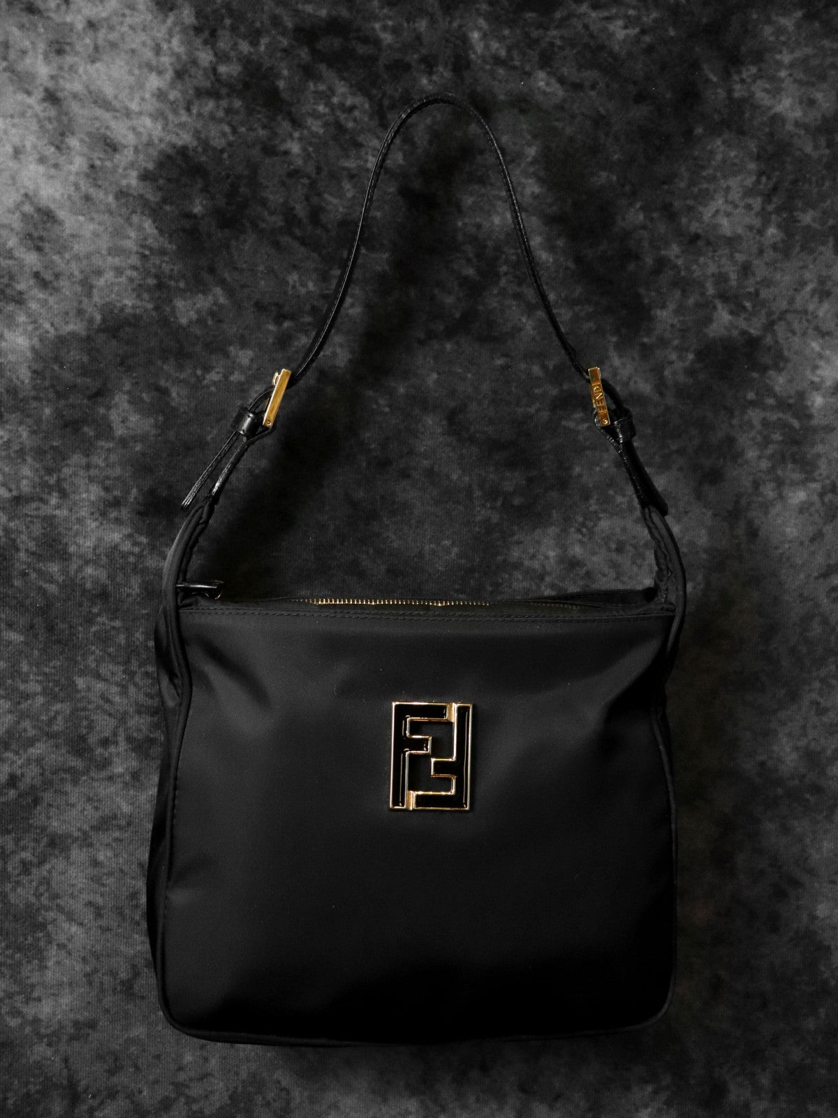 FENDI フェンディ 06 11 15328 982 ショルダーバッグ 肩掛け FFロゴ