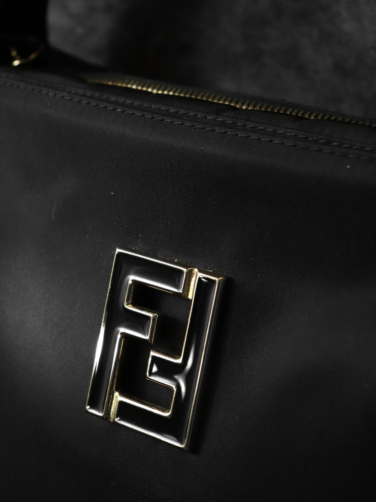 FENDI フェンディ 06 11 15328 982 ショルダーバッグ 肩掛け FFロゴ
