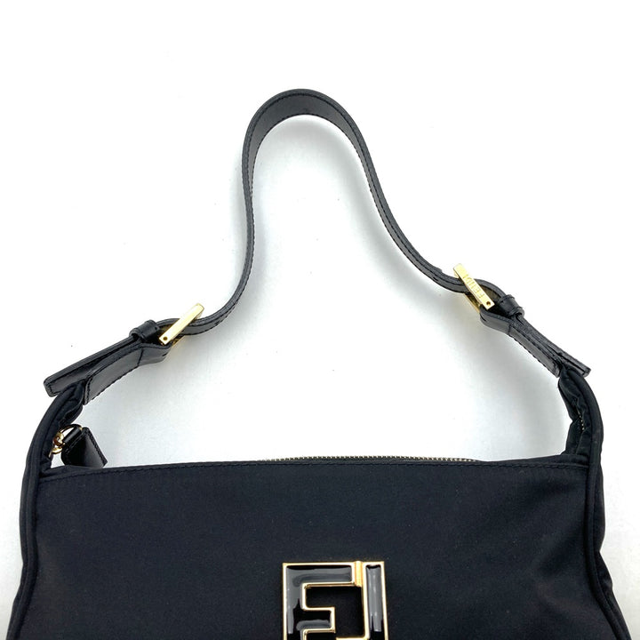 FENDI フェンディ 06 11 15328 982 ショルダーバッグ 肩掛け FFロゴ ナイロン/レザー ブラック 黒