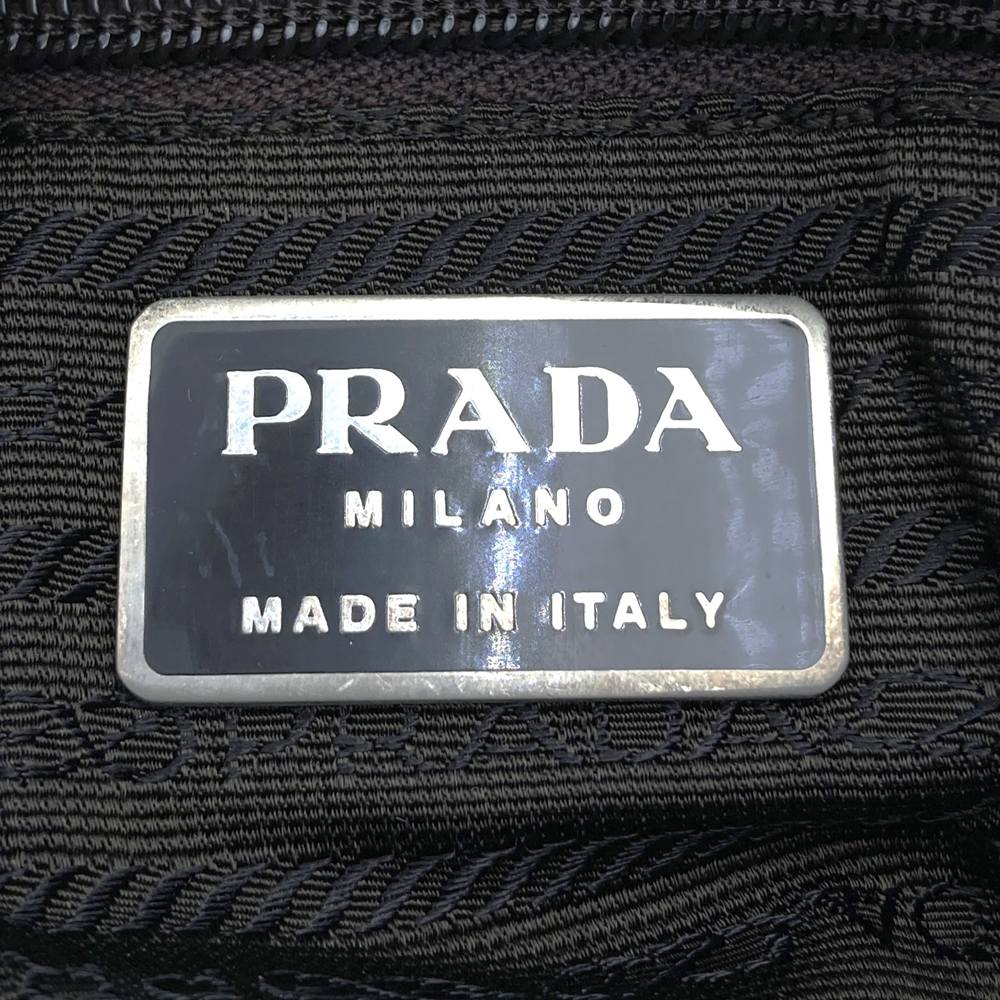PRADA プラダ ショルダーバッグ 斜め掛け ベルト ナイロン カーキ