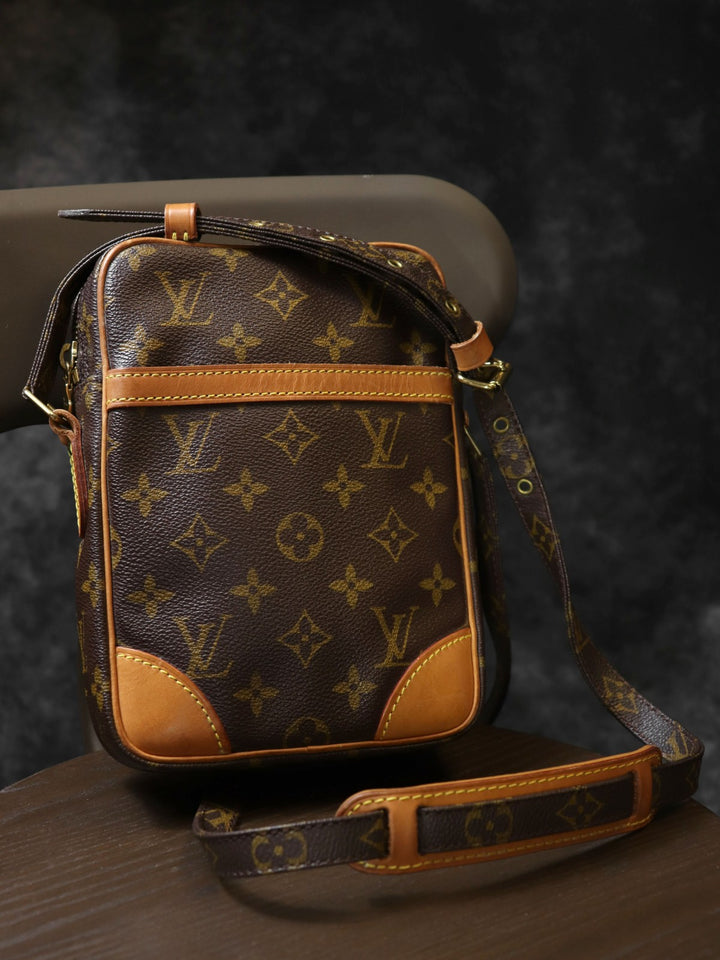LOUIS VUITTON ルイ・ヴィトン M45266 ダヌーブ ショルダーバッグ ブラウン PVC モノグラムキャンバス