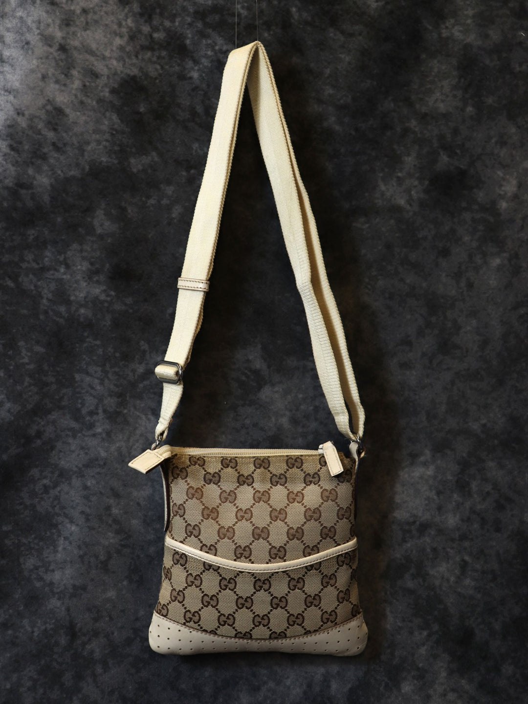 GUCCI グッチ 147671 ショルダーバッグ 斜めがけショルダーバッグ ホワイト アイボリー ベージュ GGキャンバス