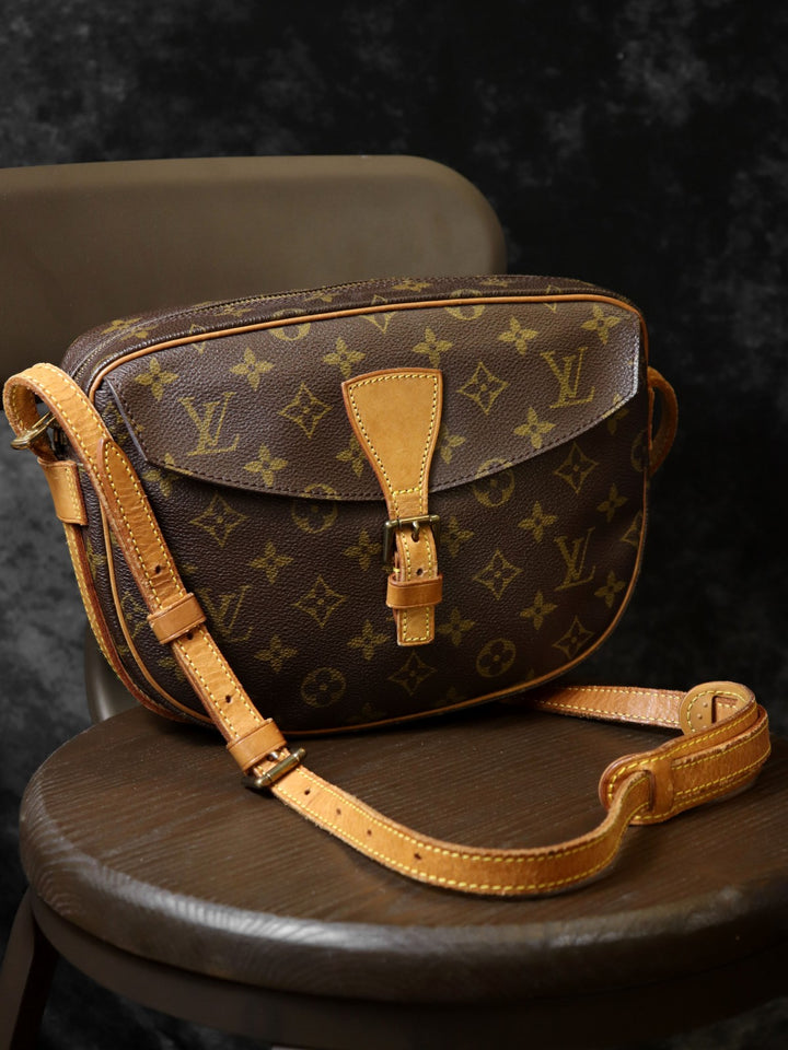 ベタ無し／LOUIS VUITTON ルイ・ヴィトン ジュヌフィーユ ショルダーバッグ 斜め掛け ブラウン モノグラムキャンバス PVC LV L/V ビトン M51227